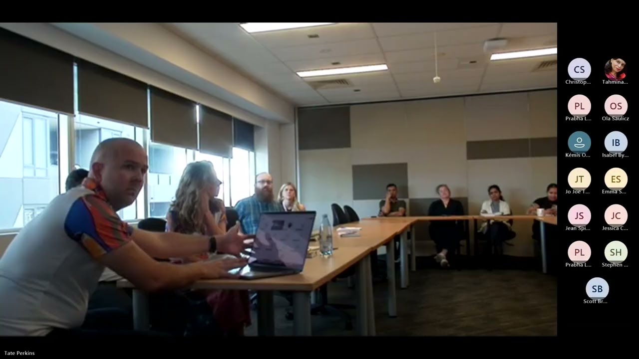 UQ Poche Seminar Series   From large data, little things grow