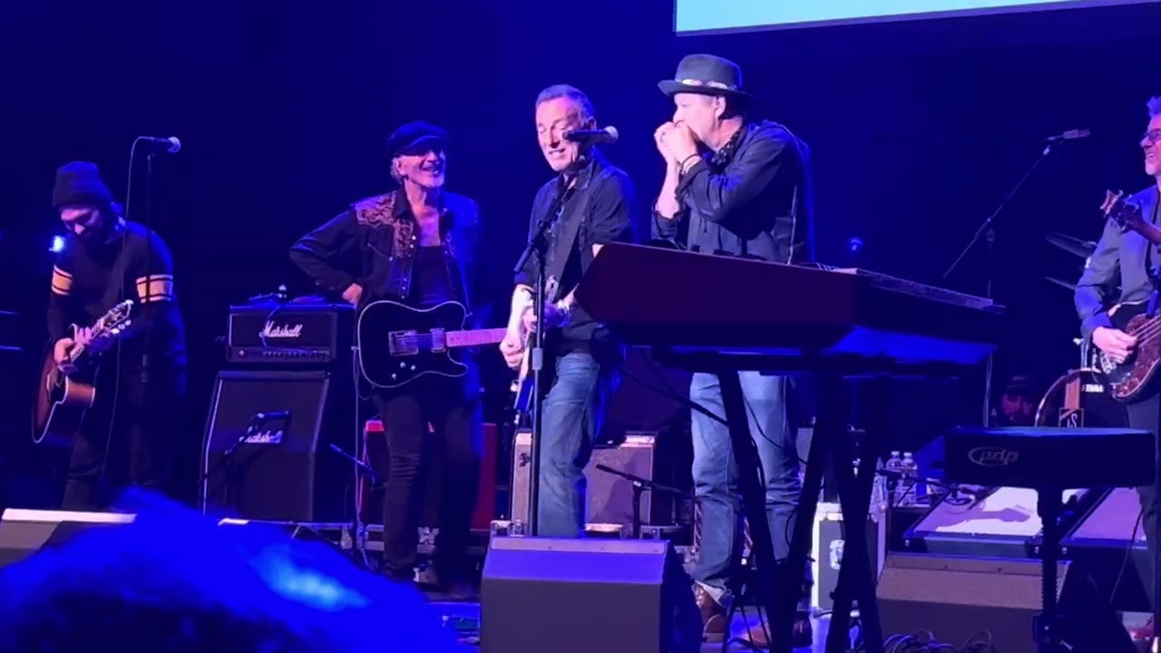 Johnny 99- Bruce Springsteen- Joe Grushecky and the Houserockers and Danny Clinch- LOD 1/17/26 
