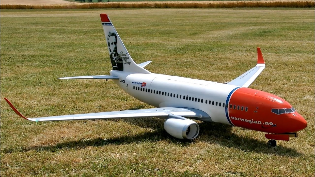 BOEING 737-800 RC EDF EPO SCALE AIRLINER MODEL DEMO FLIGHT / RC Airshow Airliner Meeting 2015