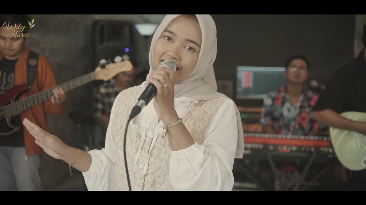 Raim Laode - IQRO' - Cover by Ayu Minda (Live Session)