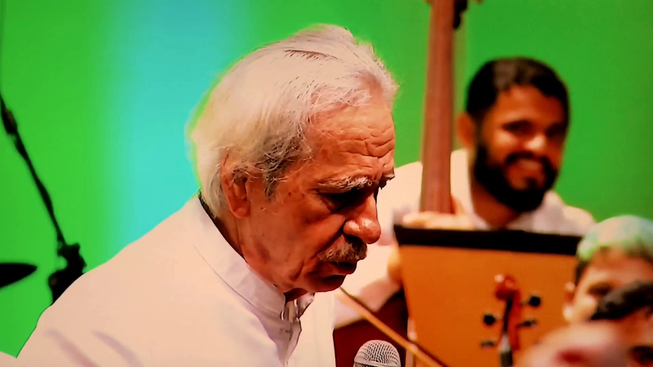 2018 - Geraldo Vandr&eacute; canta Pra n&atilde;o dizer que n&atilde;o falei das flores