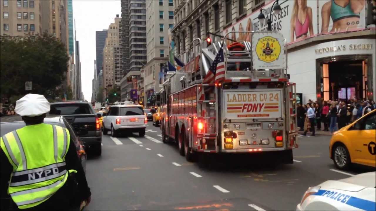 FDNY LADDER 24 RESPONDING, WITH SIRENS & HORNS BLAZING, AT W. 34TH ST. & 6TH AVE. IN MANHATTAN, NYC.