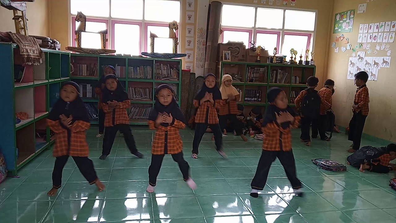 Tari kreasi lagu rindu muhammad