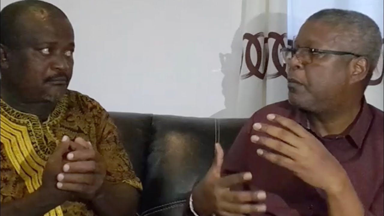 Msaidie répond aux questions du journaliste Nono