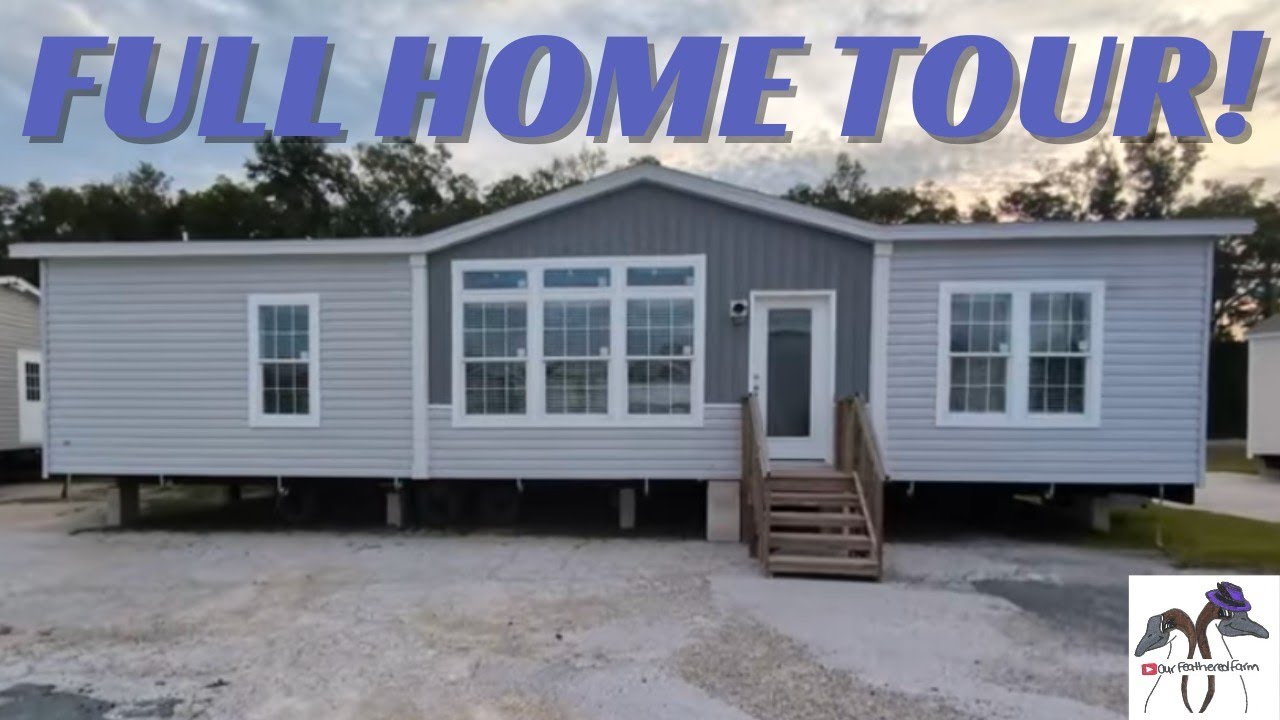 This Mobile Home Feels Perfect | Full Tour Manufactured Home 