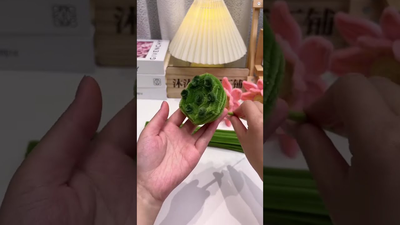 Cách làm đài sen và lá sen bằng kẽm nhung