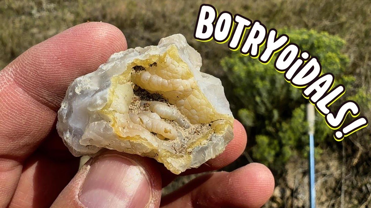 7 (Rock)Hounds at Railroad Buttes | South Dakota Rockhounding