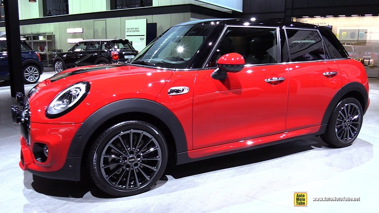 2017 Mini Cooper S 5 Doors 192ch - Exterior and Interior Walkaround - 2016 Paris Motor Show