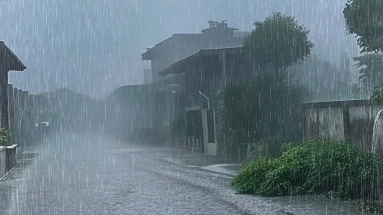 Effectively Relieves Stress Heavy Rain and Gentle Thunder in Residential Areas l Sleep Soundly