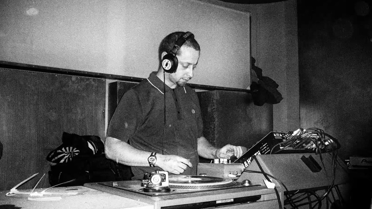 Kode9 - Babel Mix 2005