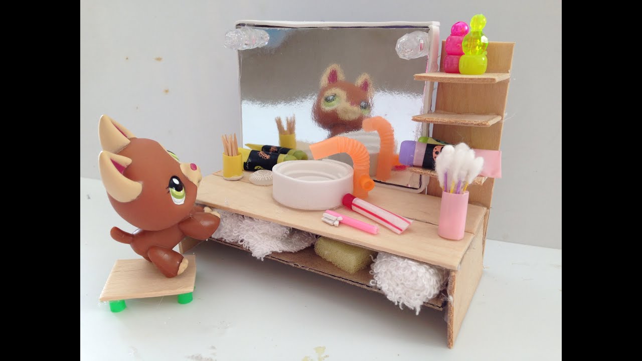 DIY Miniature Bathroom Vanity & accessories