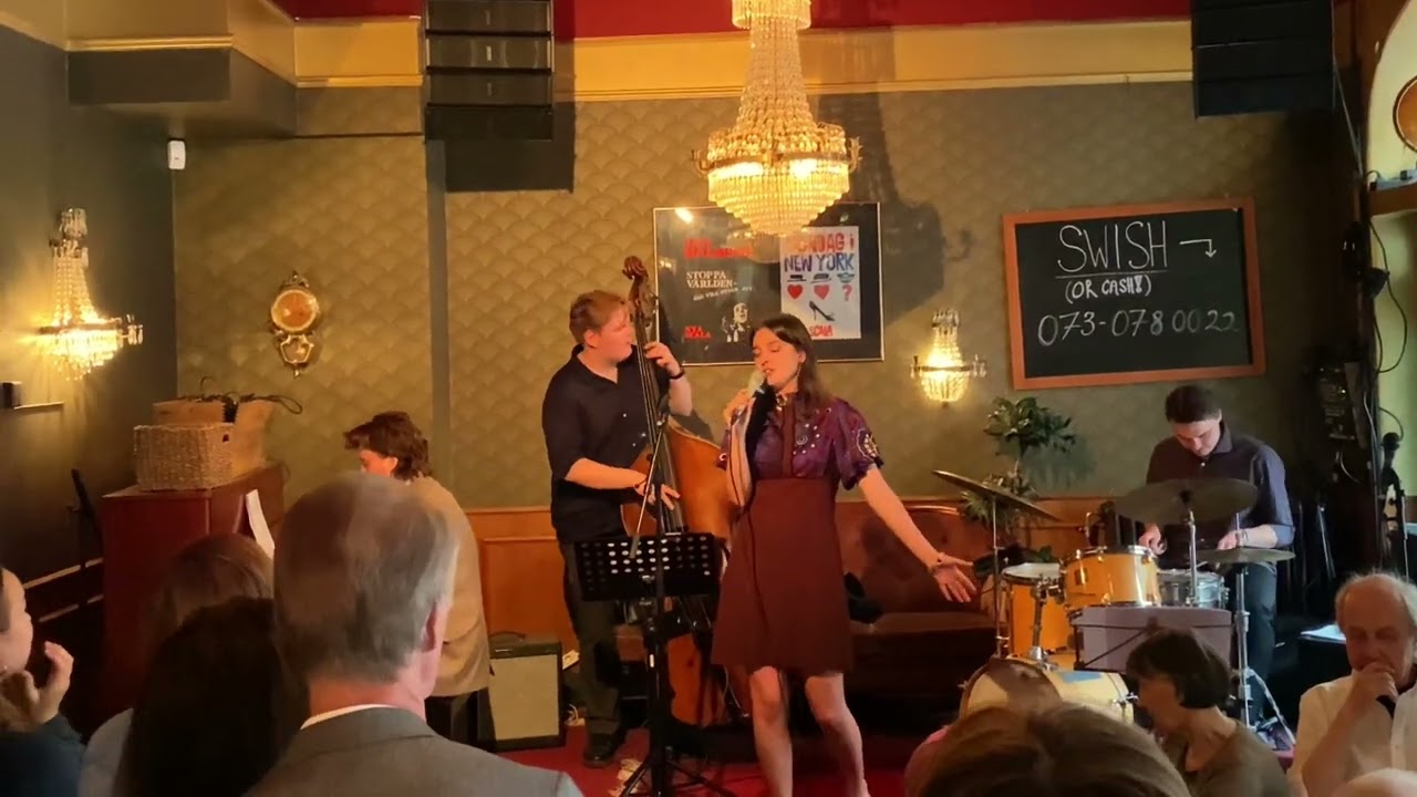 Live Jazz: All of Me Emmalisa Hallander (Sarah Vaughan Tribute)