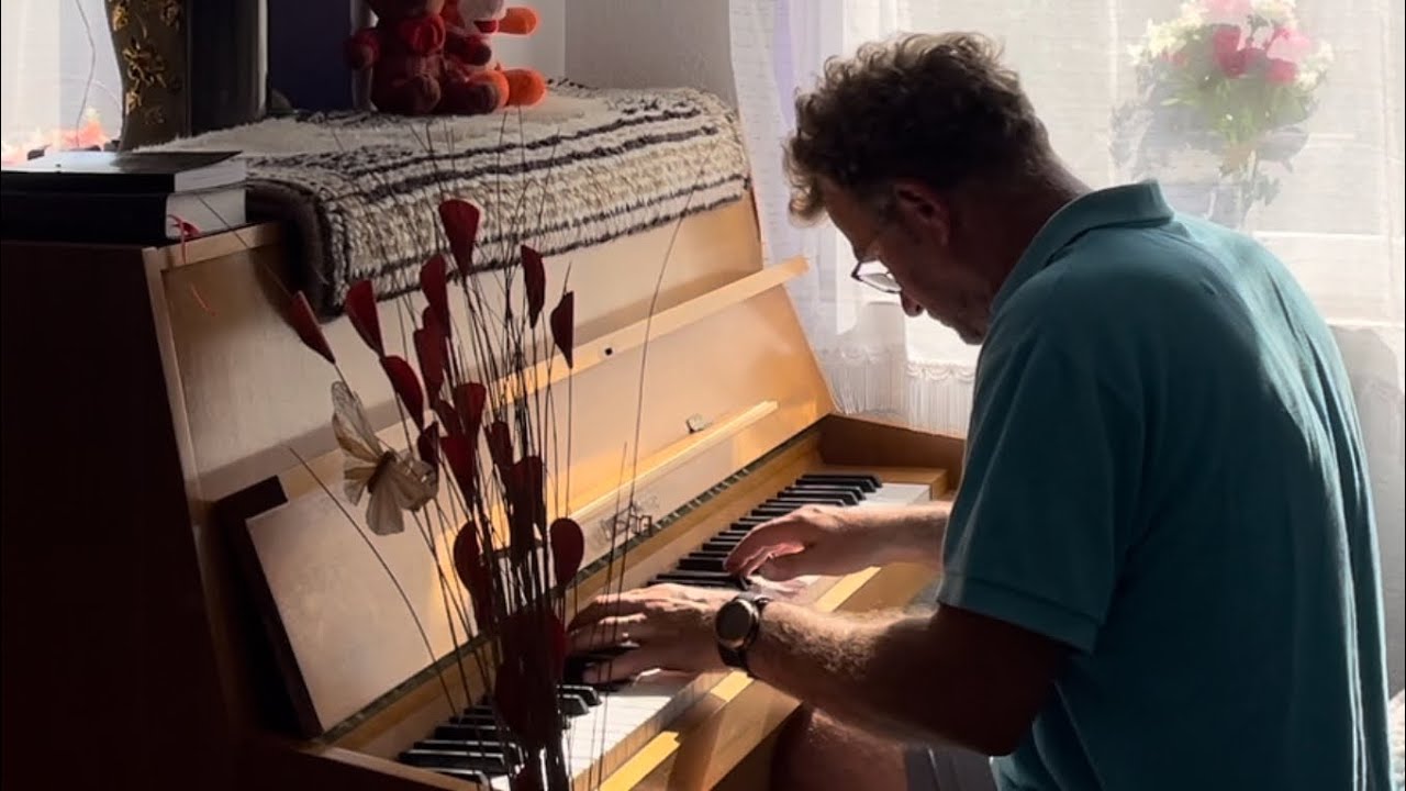 772. Seara, c&acirc;nd lucesc stelele..   🎹 2025