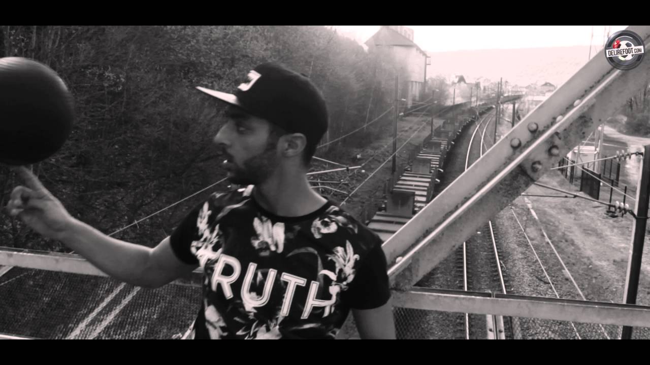 MOULOUD FREESTYLE FOOTBALL - HARD TRICKS -SHOWS -ANIMATIONS