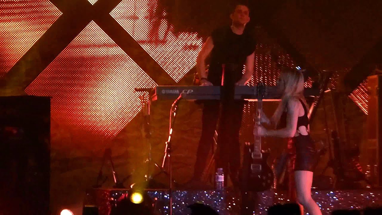 Ellie Goulding - Burn live O2 Apollo, Manchester 11-10-13
