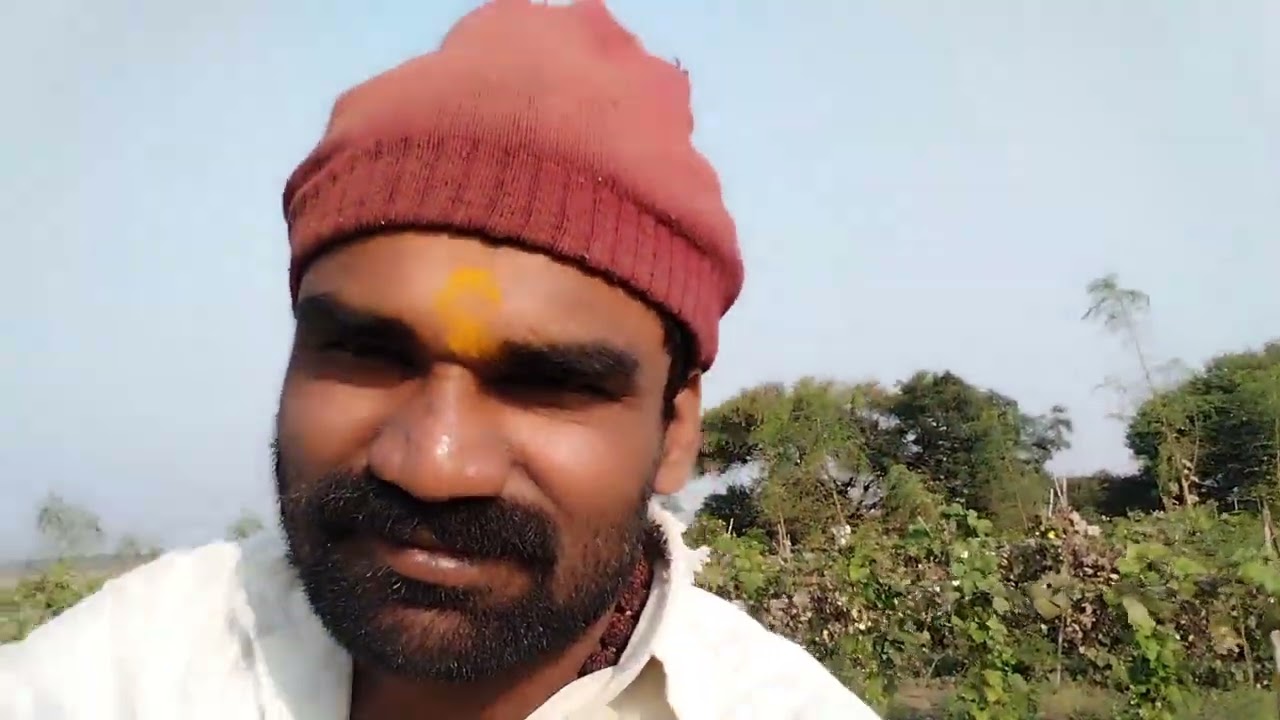 सकाळ सकाळ रानातील कामे सुरू,,🙏😘