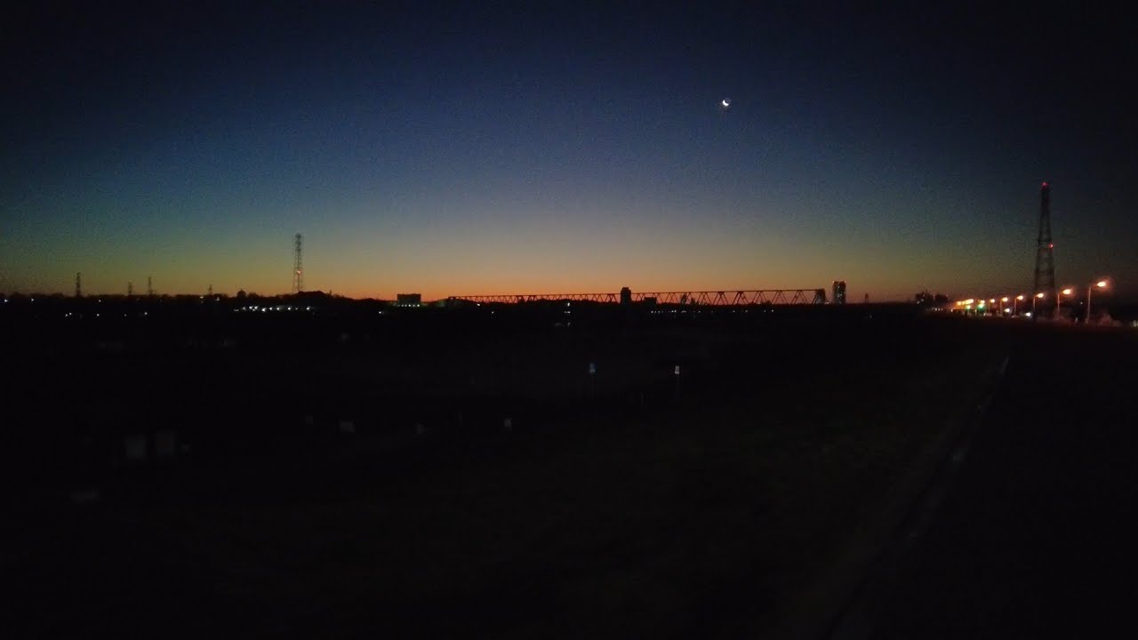 ホノルルマラソン翌々日にもう10km走る･･･雲一つない最高の朝焼けと細い三日月の共演【ZENKOのぶらり早朝トレーニング：ランニング263日目】