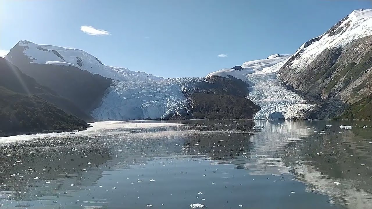 MENAKJUBKAN..! WISATA  GUNUNG ES ABADI GLACIER AMALIA CHILE