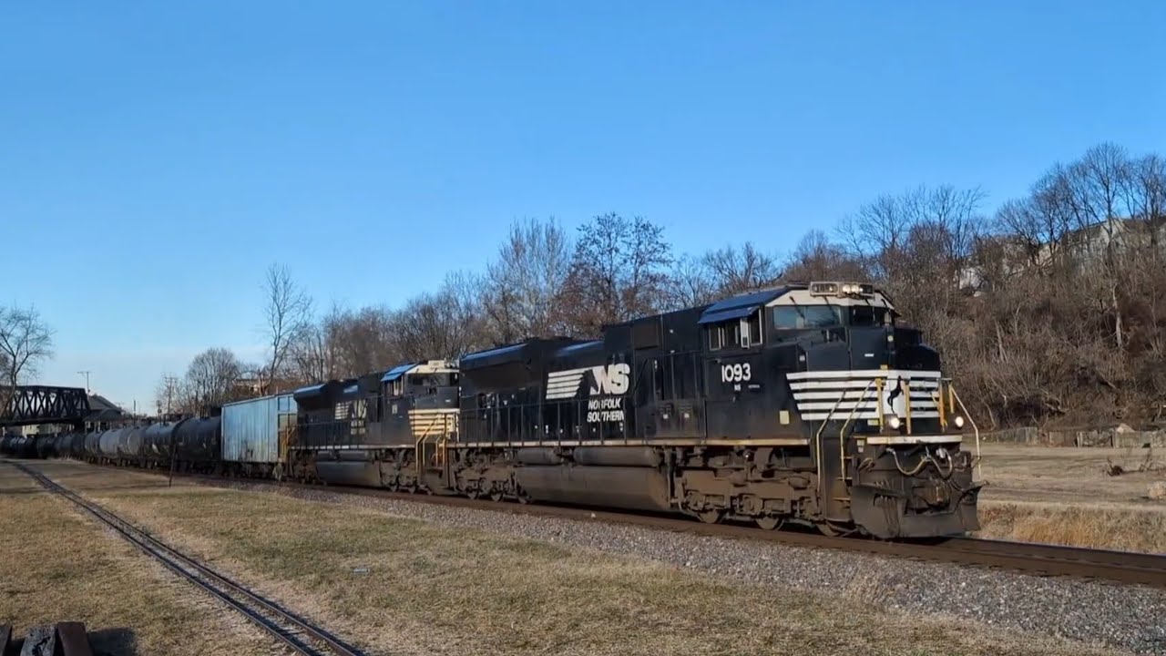 Morning Action on the Norfolk Southern Lehigh line | Ft ACe Duo