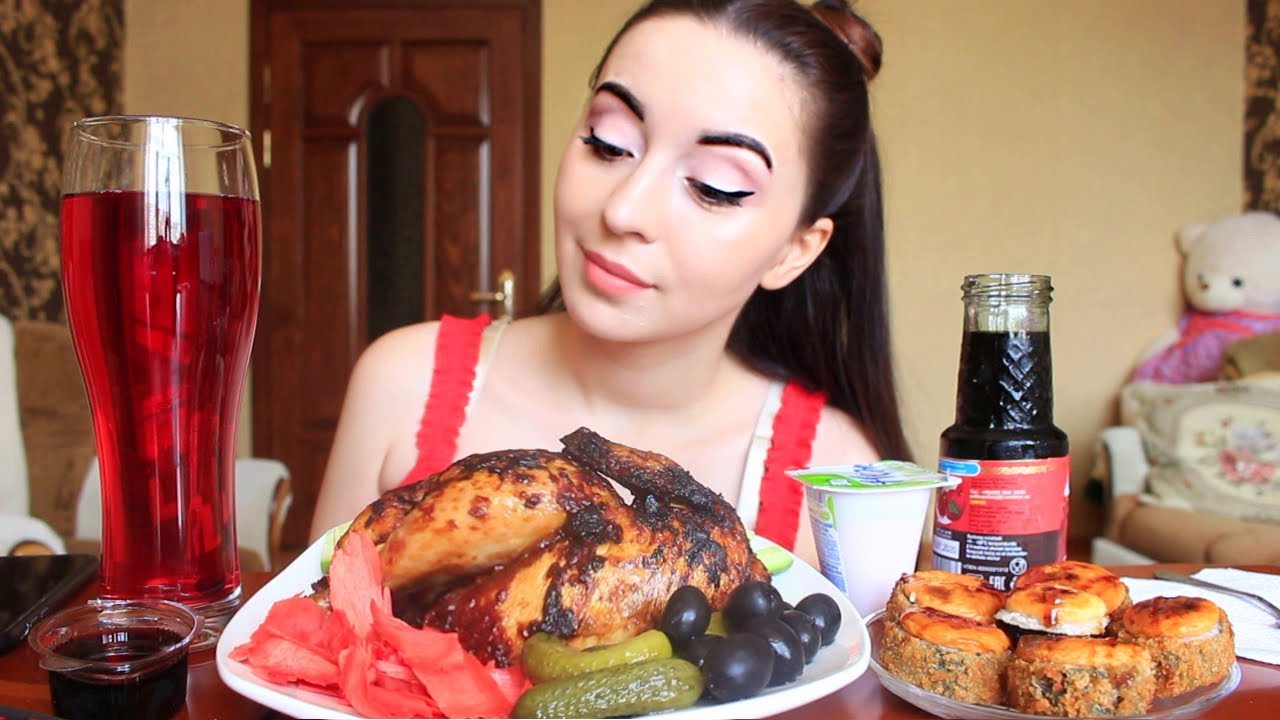 ХЕЙТЕРЫ , ЗАЧЕМ ОНИ ЭТО ДЕЛАЮТ ? / КУРИЦА ГРИЛЬ И СУШИ MUKBANG Ayka Emilly