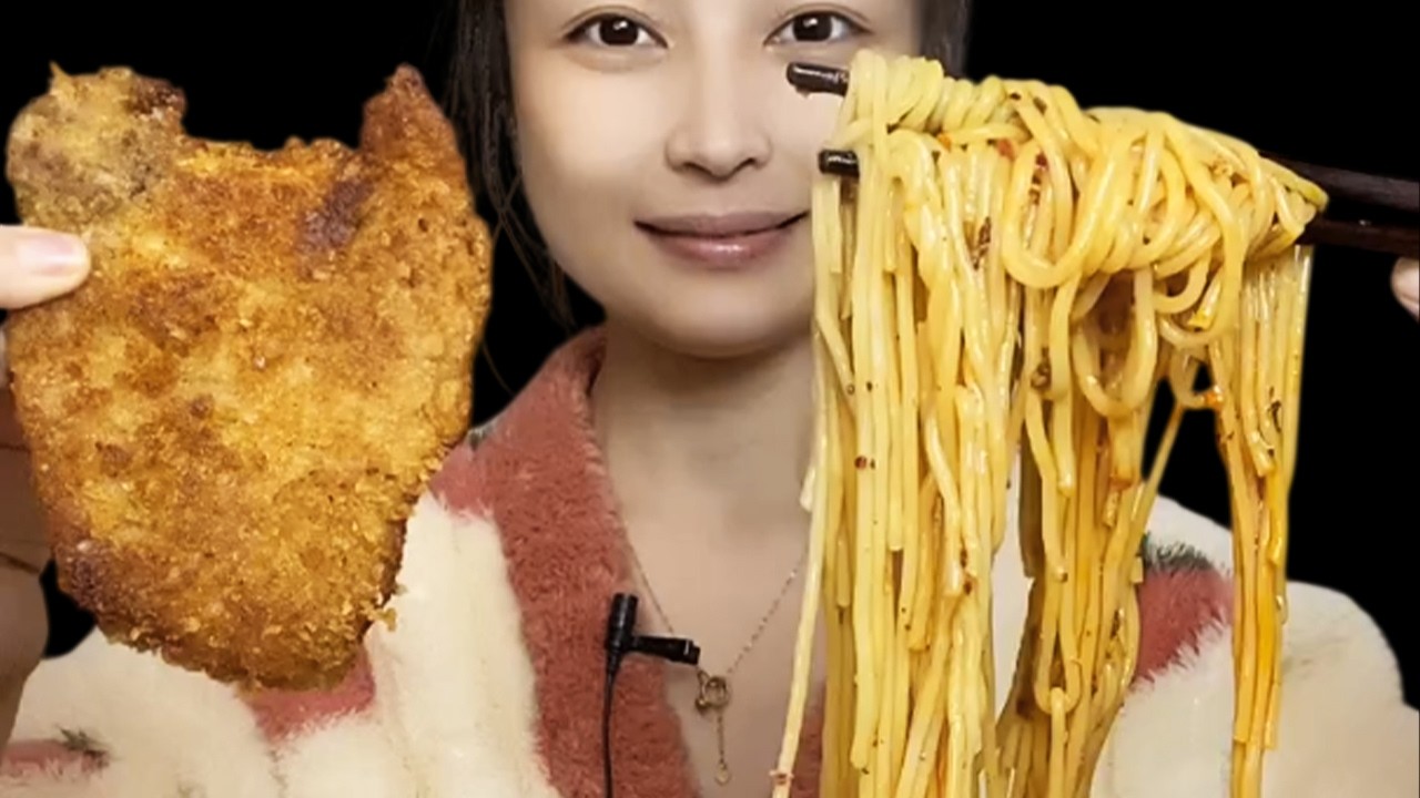 MUKBANG ASMR Eating spicy noodle