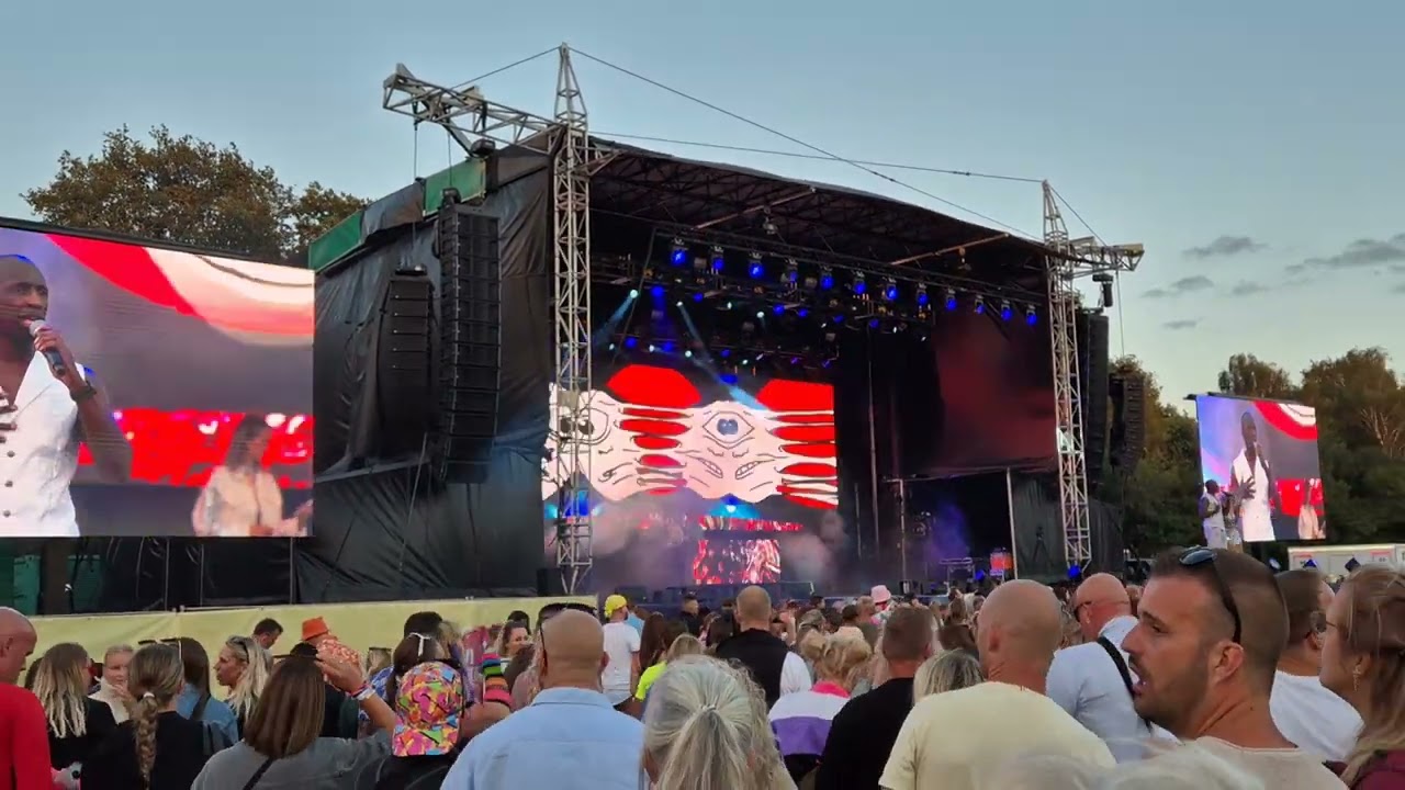E-rotic - Fred Come To Bed [Live @ Vi Elsker 90`erne Rødovre 2024]
