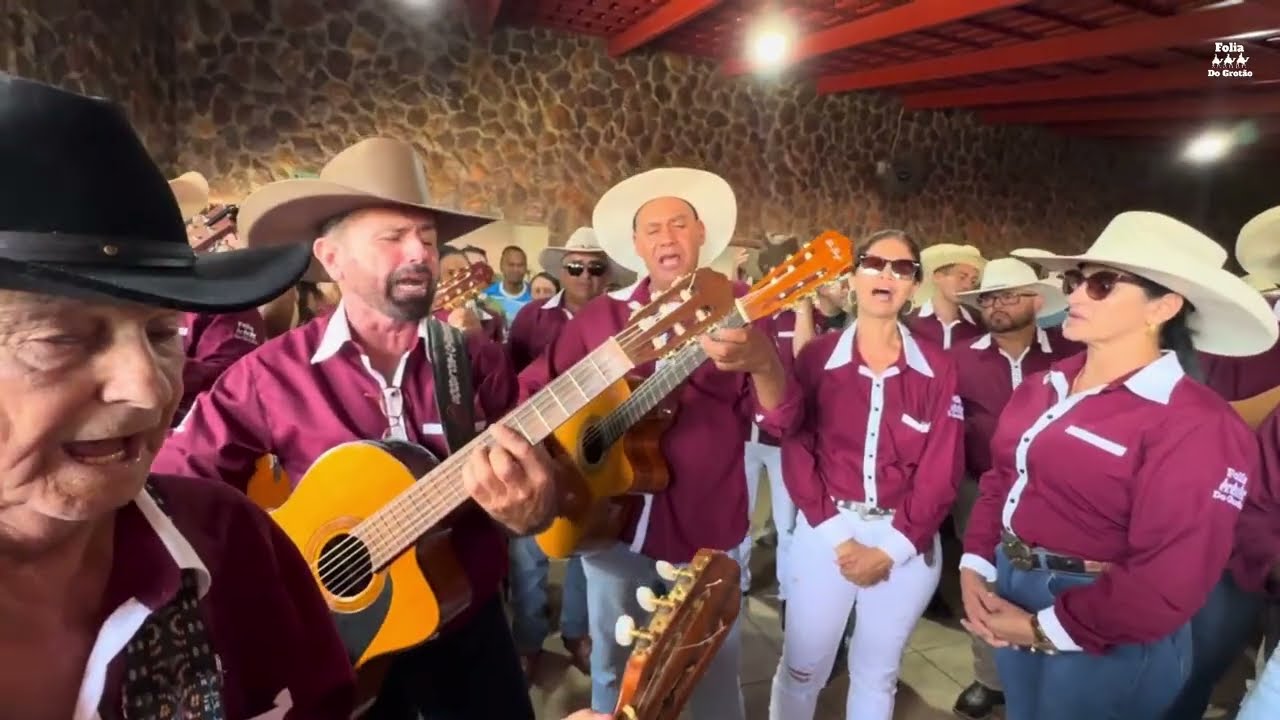 SAÍDA DA FOLIA DE REIS DO GROTÃO 2026
