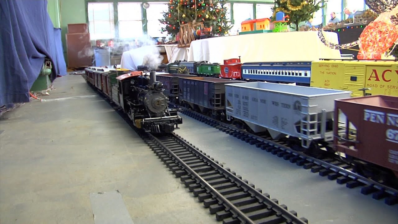 Model Trains on Display for the Holidays