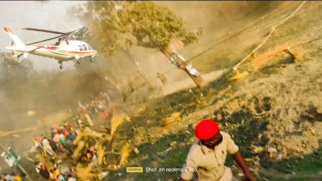 HELICOPTER LANDING VILLAGE || POLICE BHI HIL GAYA | #video #helicopter #viral #trending #new #crazy