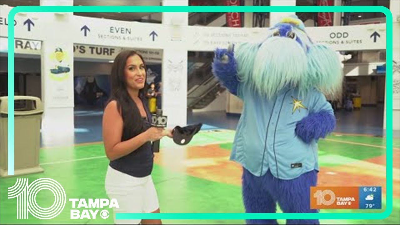 Meteorologist Amanda Pappas meets Raymond