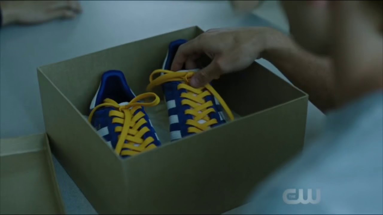 Veronica and Reggie Visit Archie | 3x02 | Riverdale