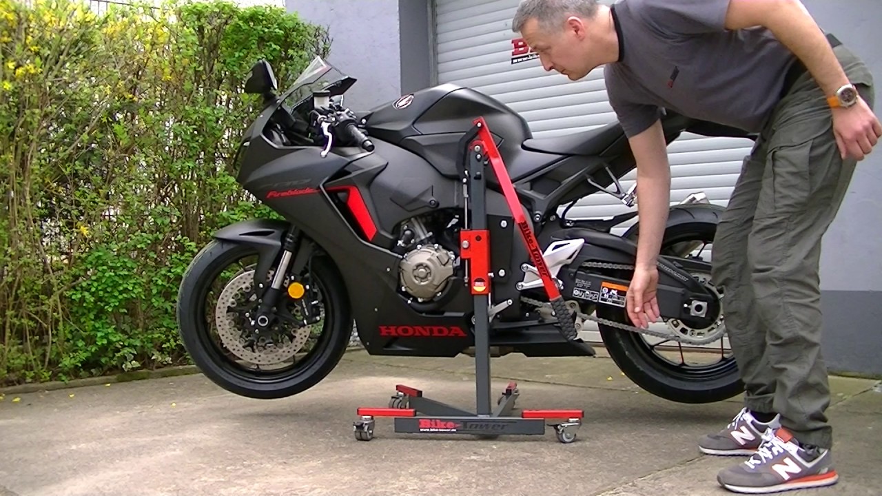 Honda CBR1000RR SC77 by Bike Tower