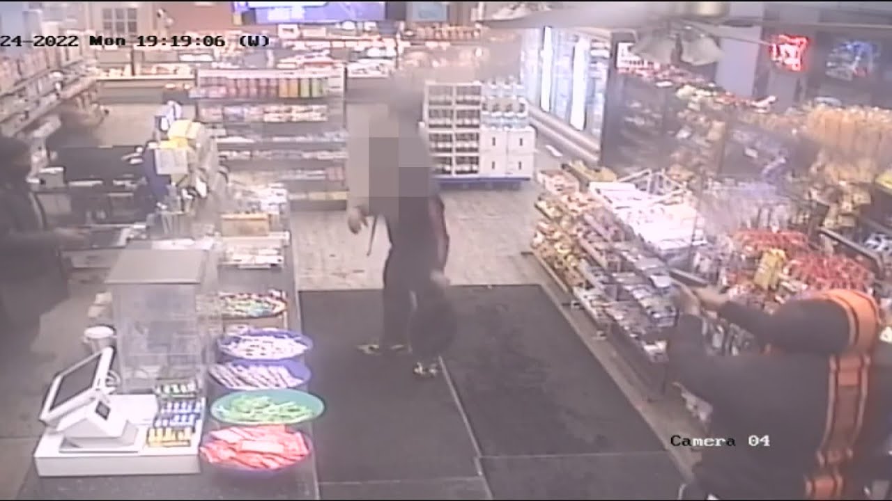 Harvey Police Officer Honored For Taking Down Armed Teen In Store, But Never Firing Own Weapon