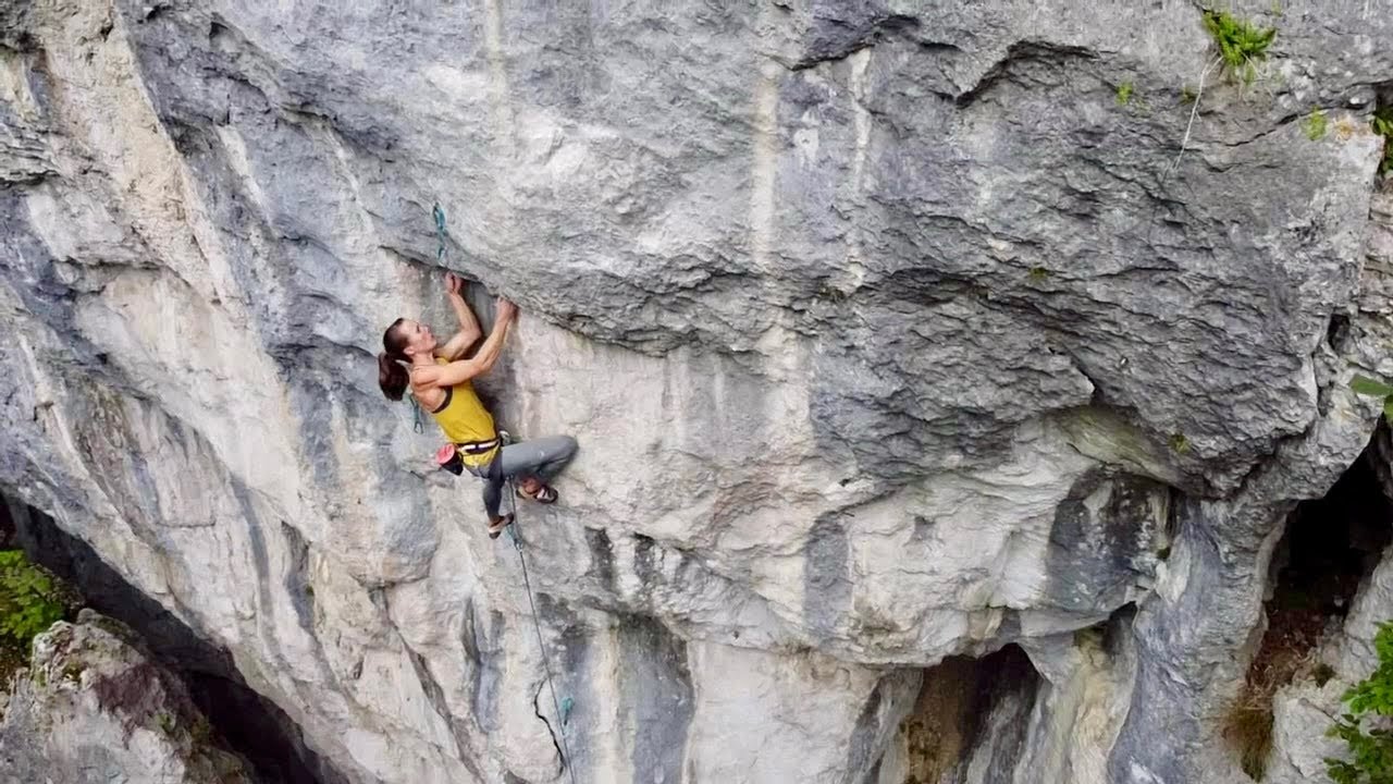 Birte Gutmayer in „Snail“ 8b (10), Geschlitzter Fels, Schwäbische Alb