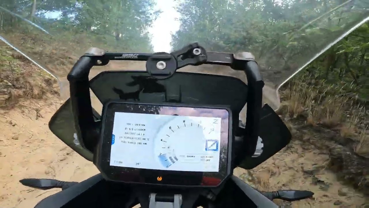 Ktm 1290 super adventure test opon cross Michelin Tracker i Metzeler MC360
