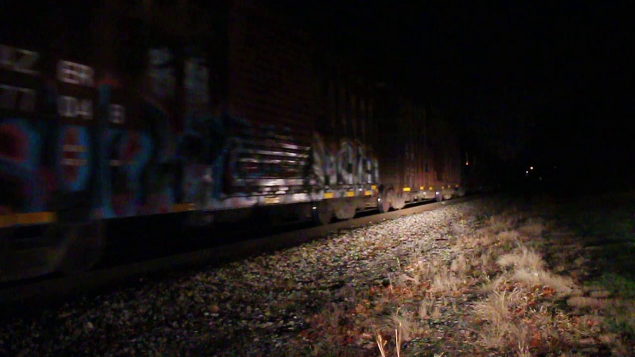 CF&E 3487 Leads A Manifest In Valparaiso Indiana