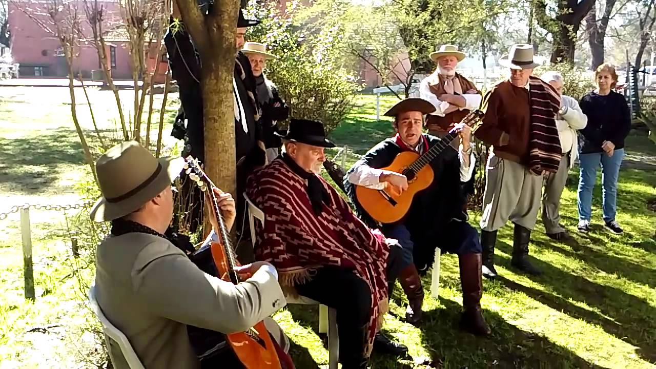 Homenajea Miguel Franco