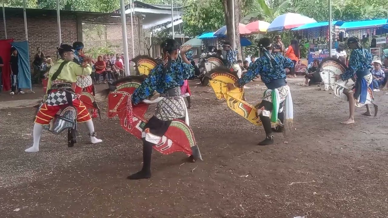 KESENIAN KUDA KEPANG LANGEN SARI GUMUK MAS PRINGSEWU LAMPUNG