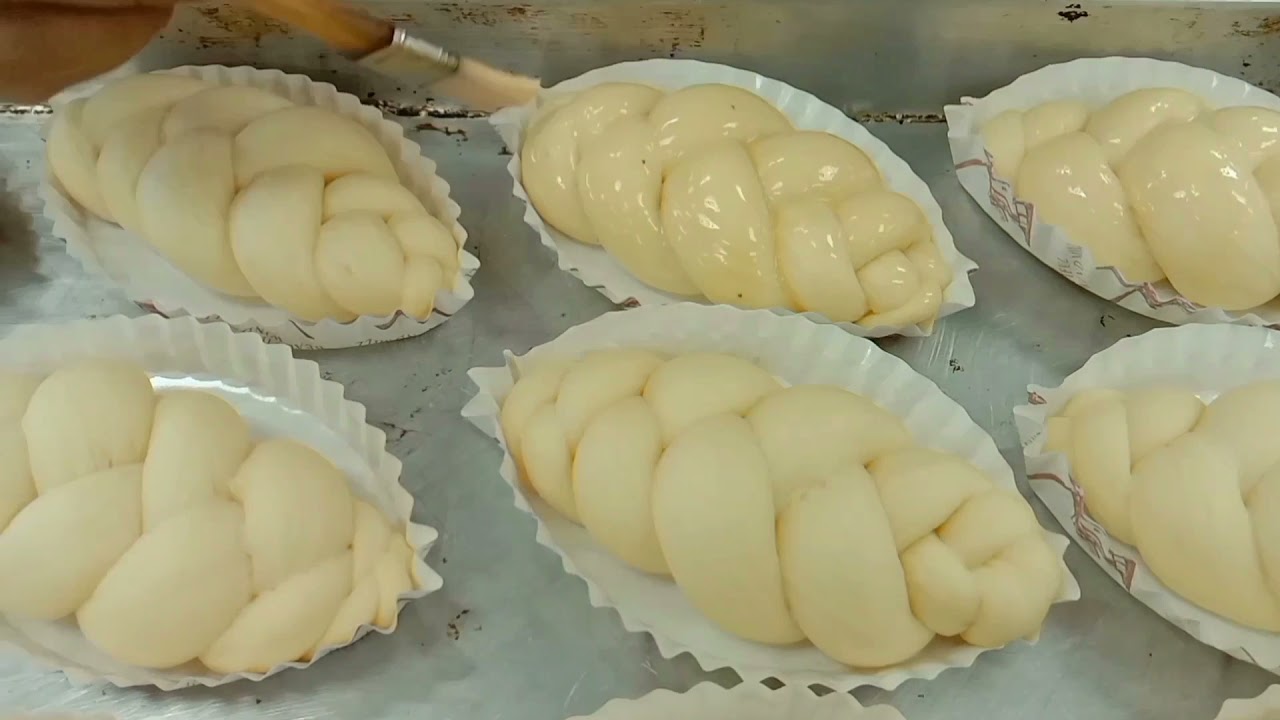 Milk Cheese Plait Bread. Pembuatan Roti Pintal Keju & Roti Golok.