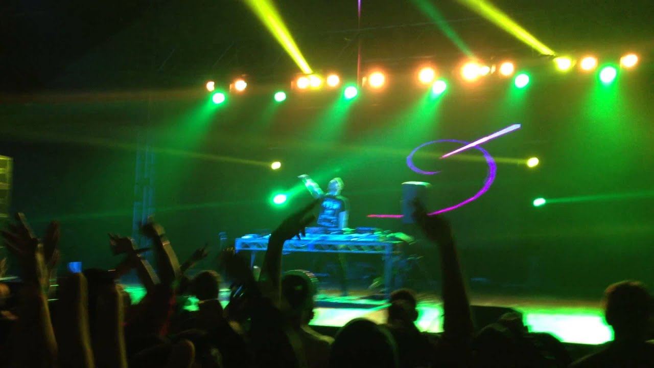 Zomboy   Nuclear Live
