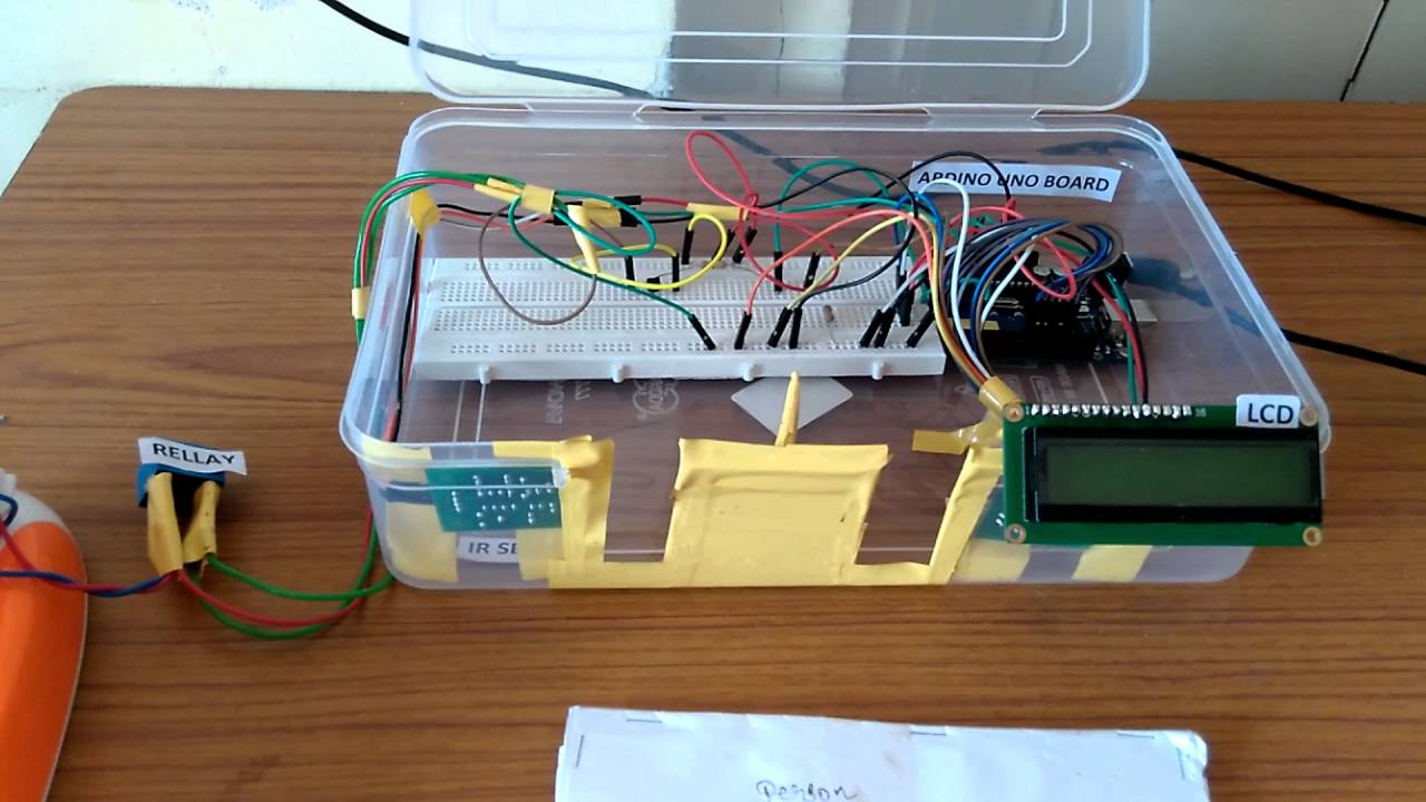 Automatic RoomLight Controller with Bidirectional Visitor Counter