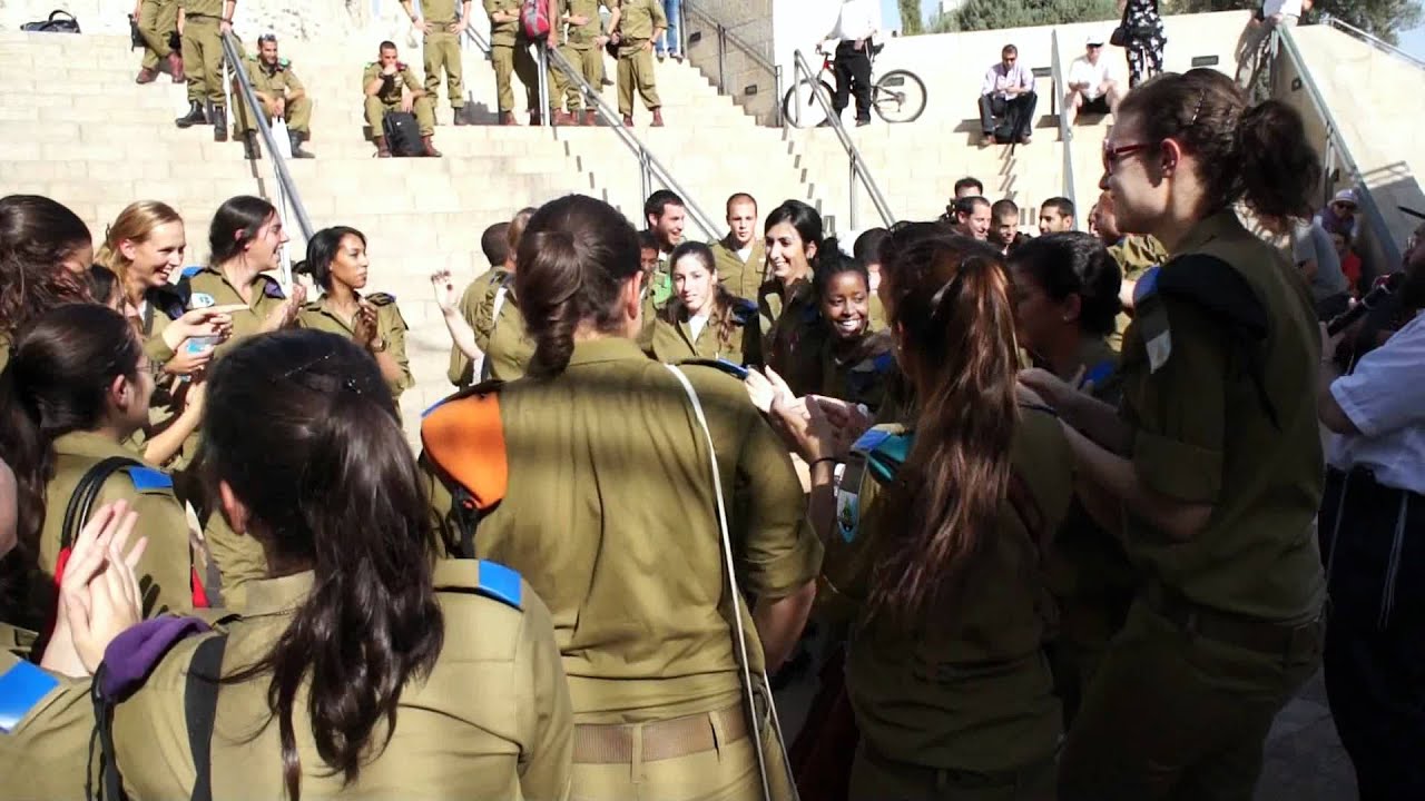 Musicians & Israeli soldiers sing & dance outside Old Jerusalem