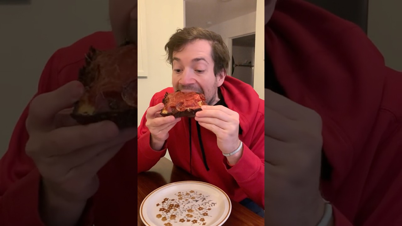 Pizza 🍕 - Welldun Pizza - Montreal, Canada 