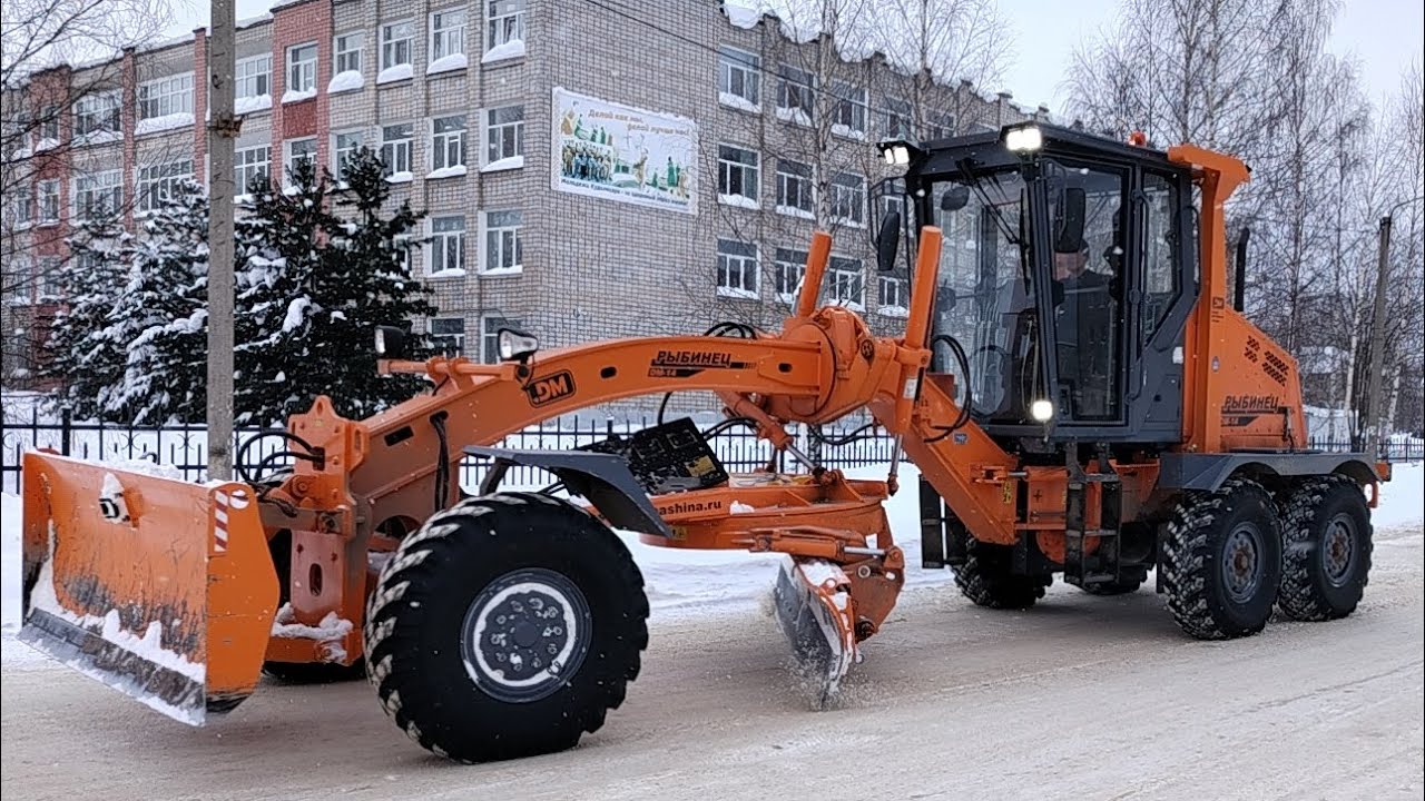 Очистка дорог от снега 333 часть