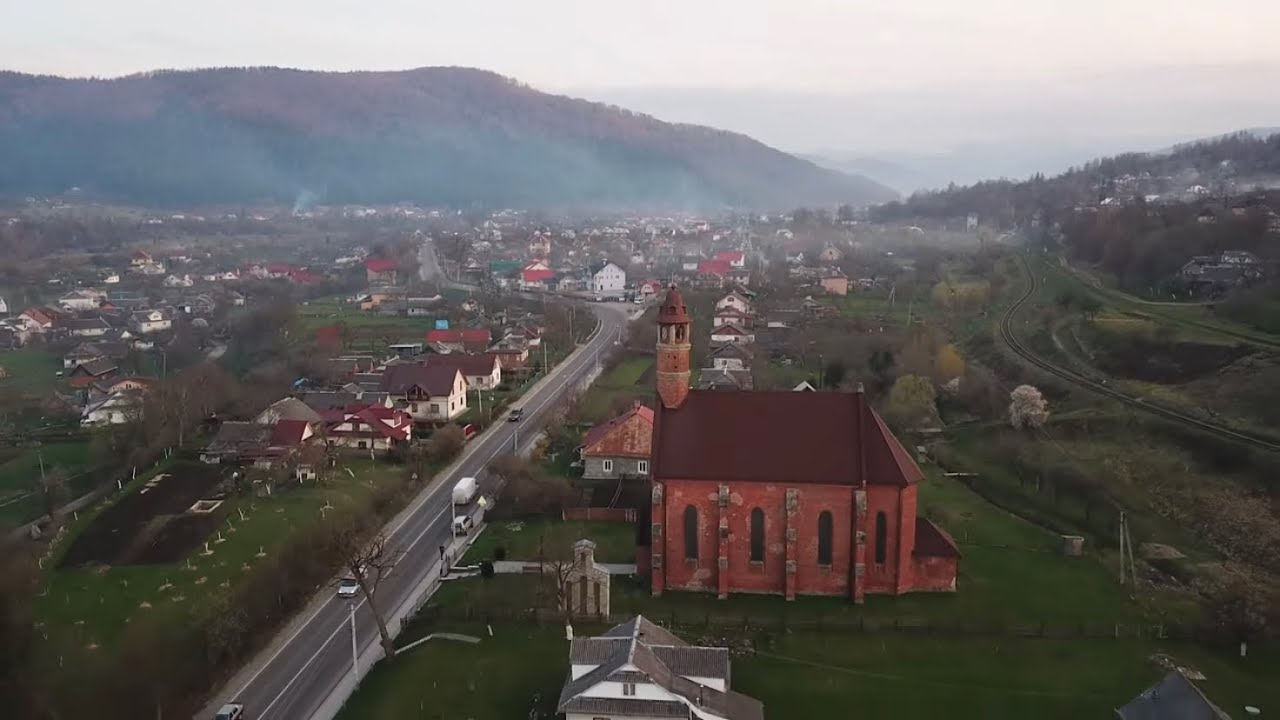 Бачить людину, як на сканері! Інтерв’ю з цілителем Василем Ющуком в Делятині!
