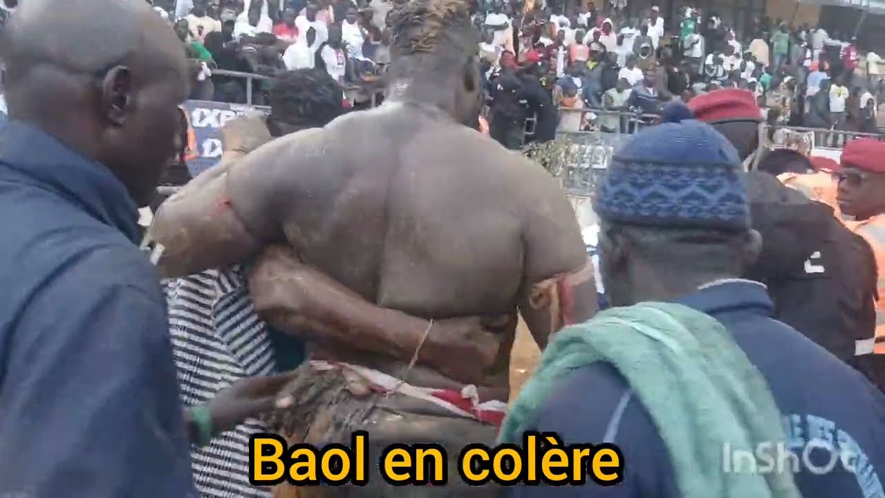 😭😭😭 Oh li méti na trope....Tapha Tine ci biir cumikaye bi...décourager na, meunoul sakh wakh...