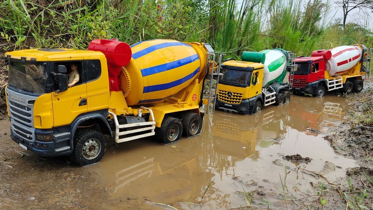 Woow...!!! Ngecor Jalan Desa Mobil Truk Molen Beton Mixer Oleng Terguling, Scania, Man Arocs