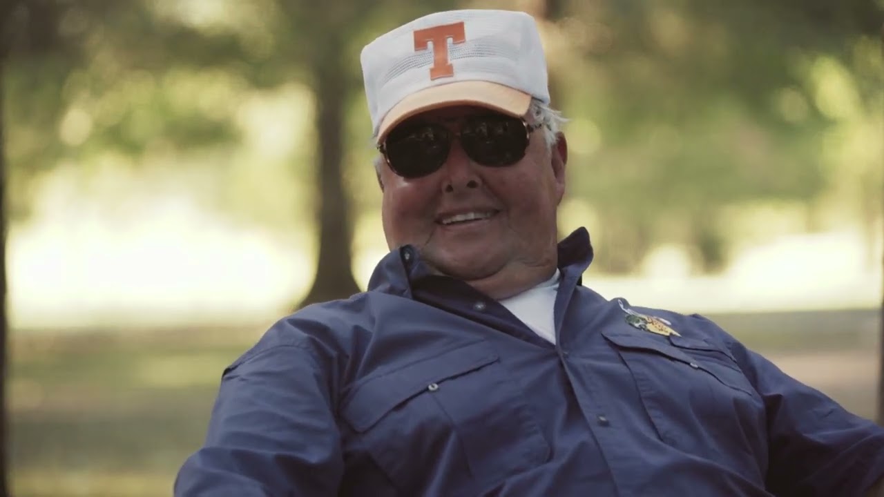 The MudbuMs S5 E12 - Blaine sits down with the Legend Bill Dance