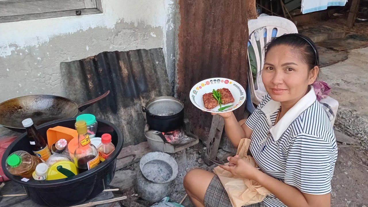 ครัวบ้านแม่ไฟแรงมาก