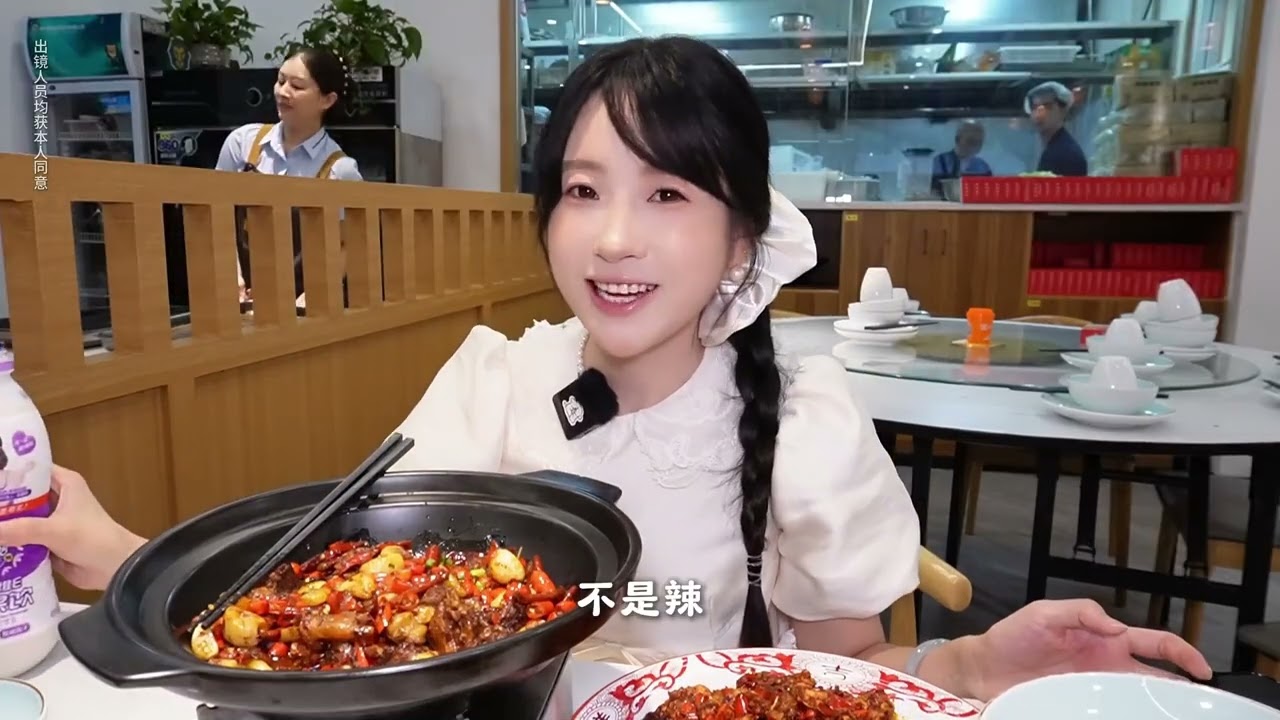 后厨现炒的江西菜一点都不基础，越辣越让人想吃！ #江西小炒后厨不基础#后厨现炒#江西菜